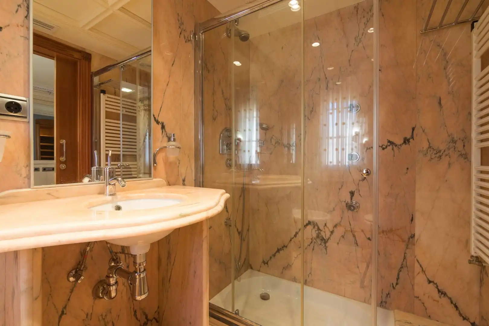 Detached house with pool for sale in Peña de las Águilas, imagen 37