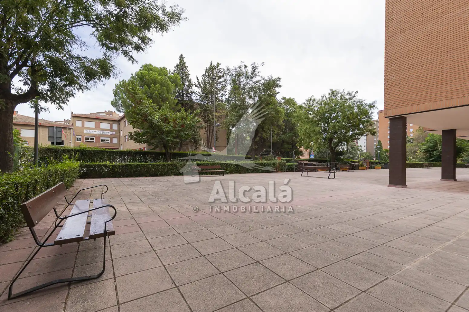 Vista exterior de Piso en venta en Coslada con Aire acondicionado, Calefacción y Jardín privado