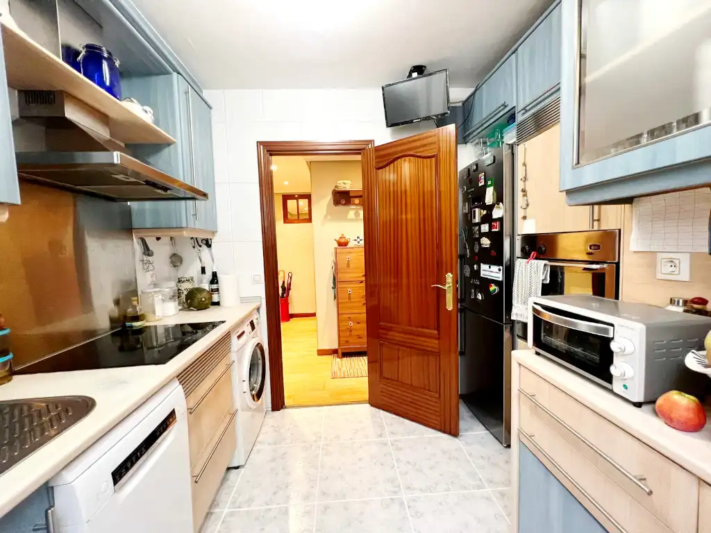 Cocina de Ático en venta en Alcalá de Henares con Aire acondicionado, Calefacción y Terraza