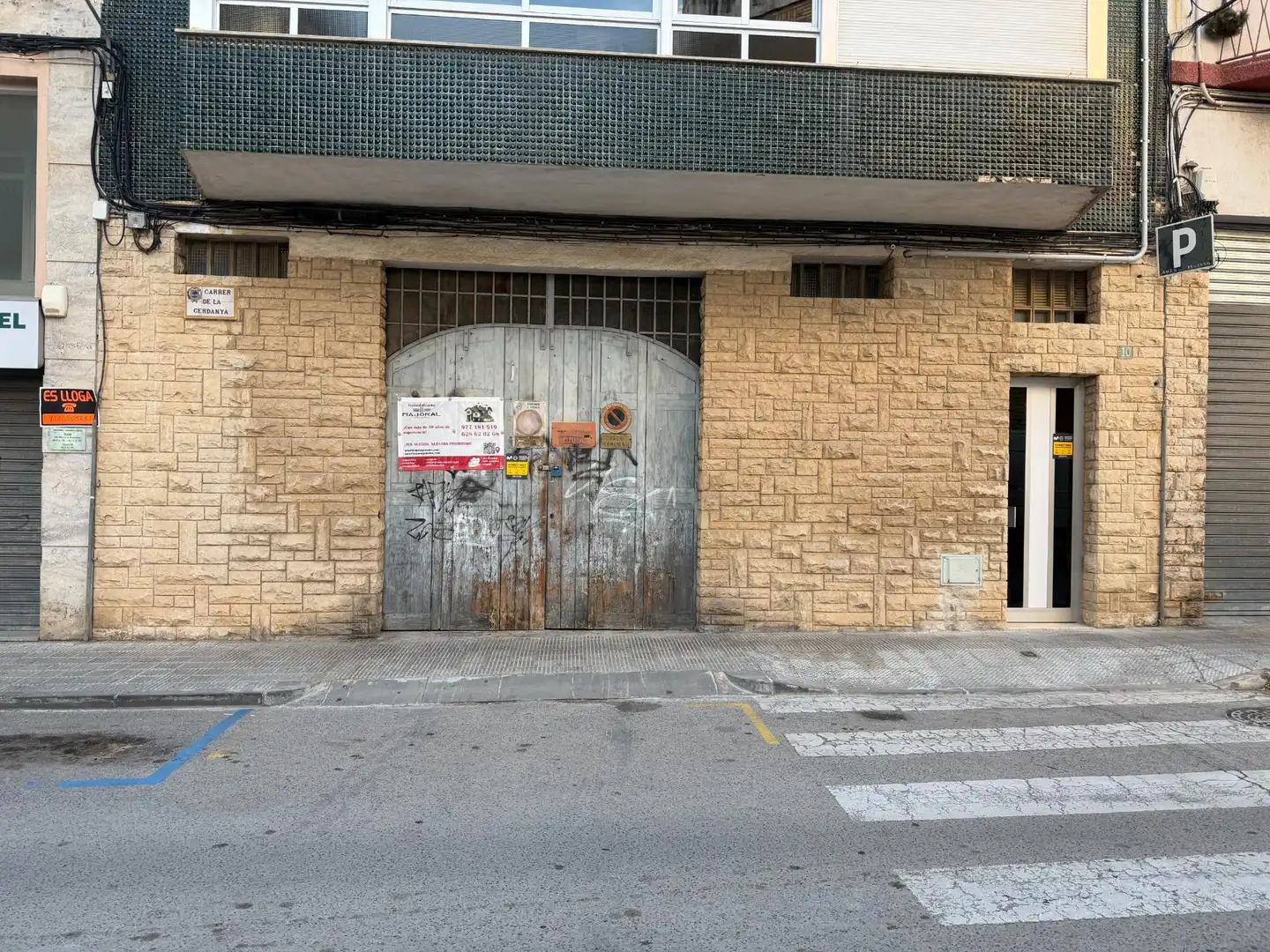 Local comercial en venda a Carrer Carrer Cerdanya