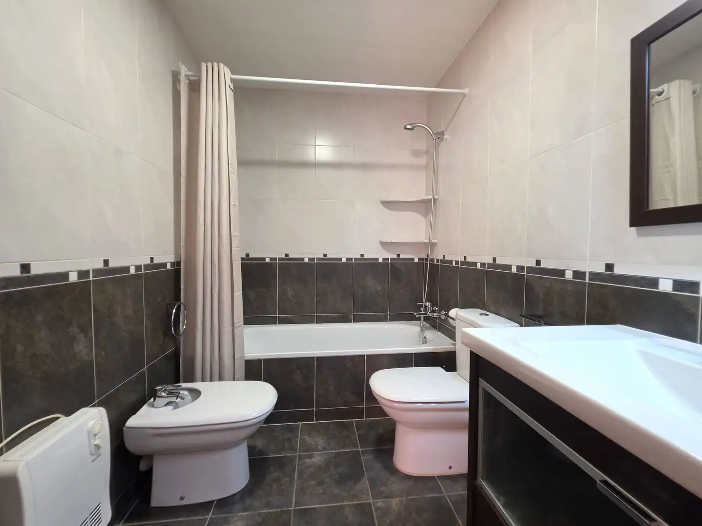 Casa con terraza en venta en Urbanizacion OLOT, imagen 42