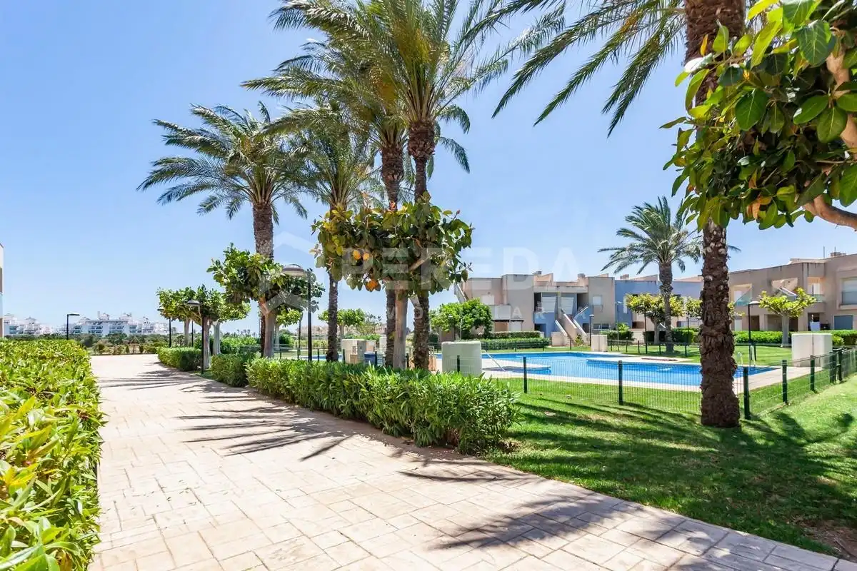 Exterior view of Flat for sale in Roquetas de Mar  with Air Conditioner, Terrace and Furnished