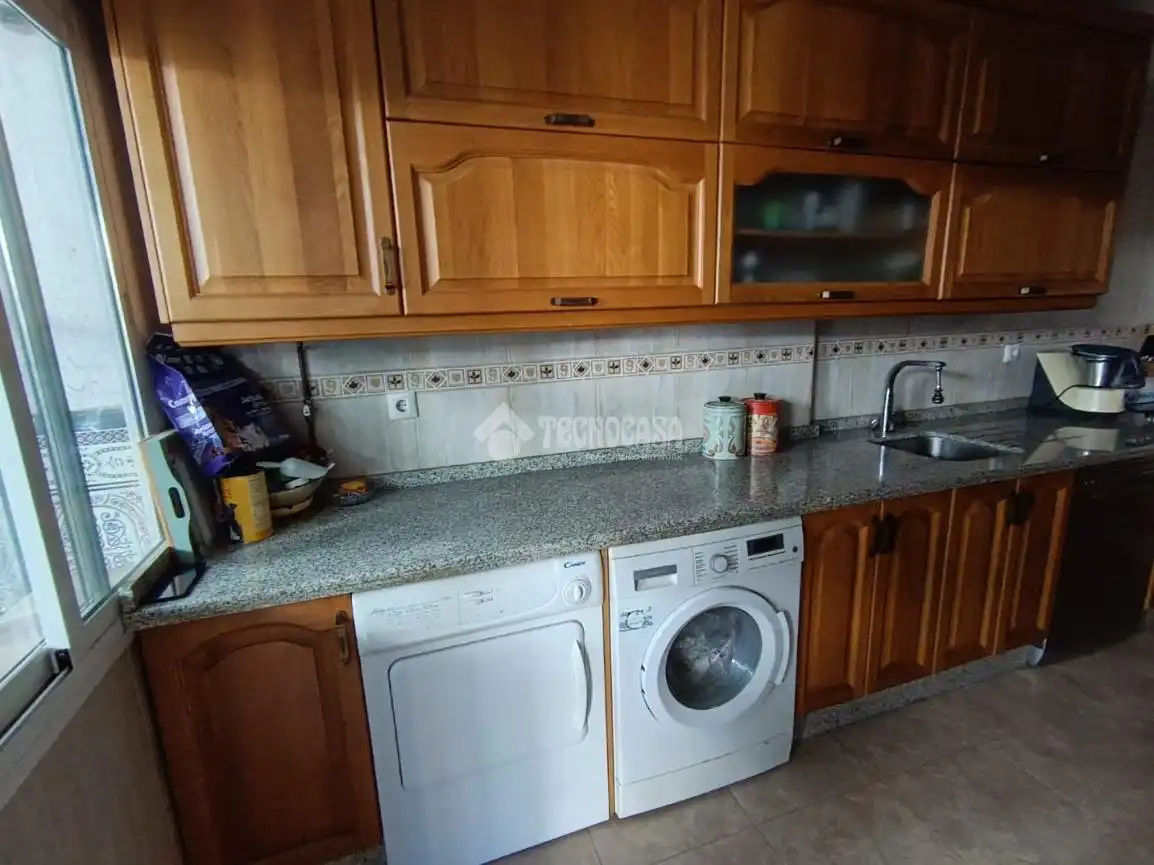 Cocina de Casa adosada en venta en Sevilla con Aire acondicionado, Terraza y Balcón
