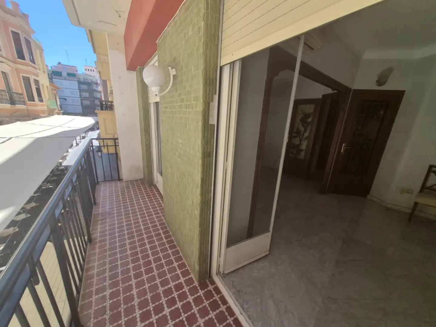 Vista exterior de Piso en venta en Elche / Elx con Aire acondicionado, Calefacción y Trastero