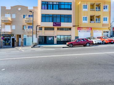 Local comercial en venda a Avenida de Santa Cruz 14