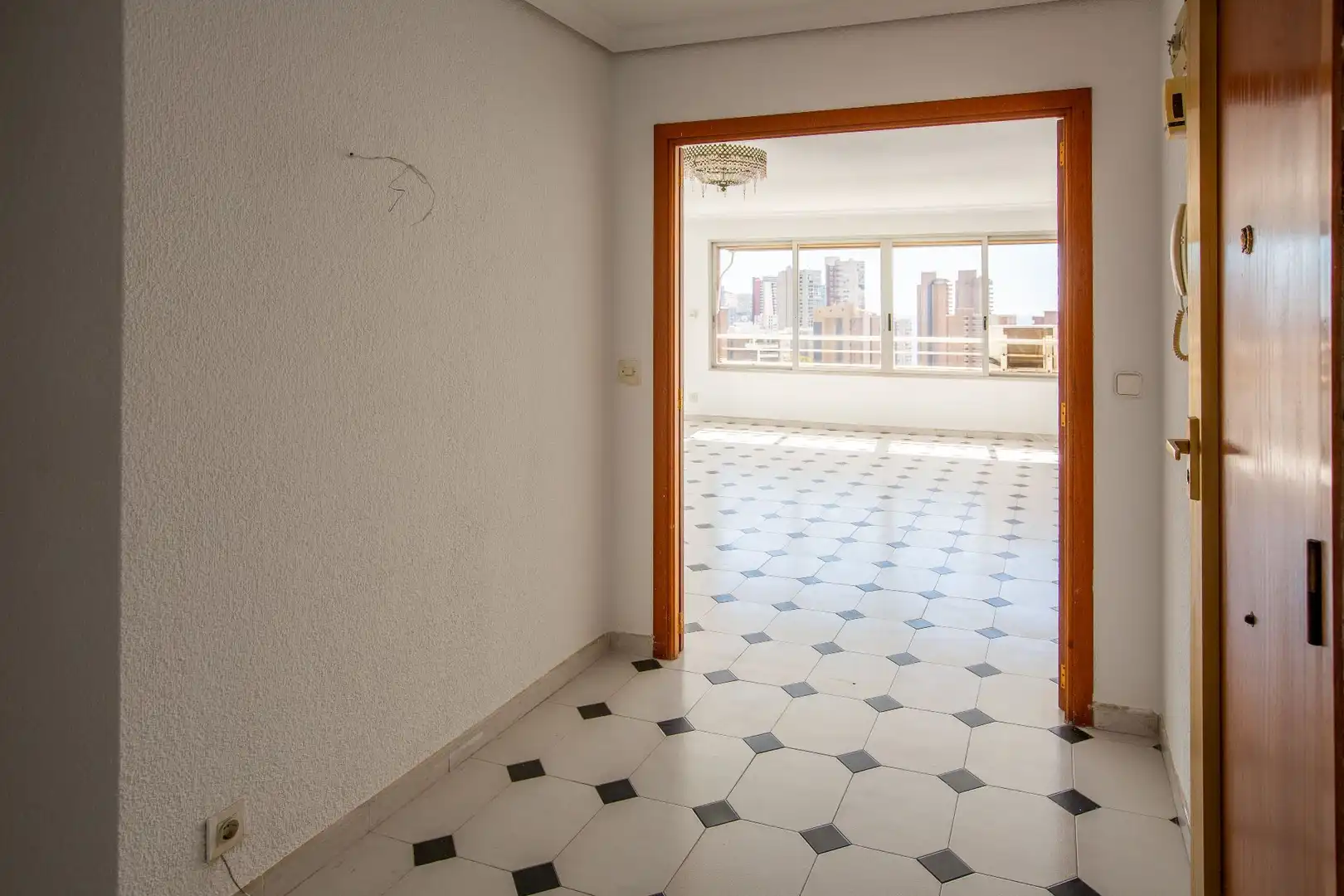 Piso en venta en Benidorm con Aire acondicionado, Calefacción y Piscina comunitaria