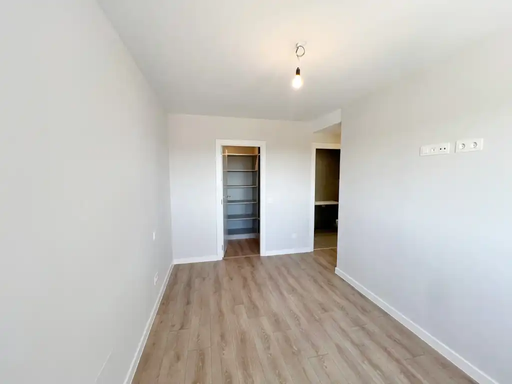 Habitación de Piso de alquiler en Alcalá de Henares con Terraza, Trastero y Domótica