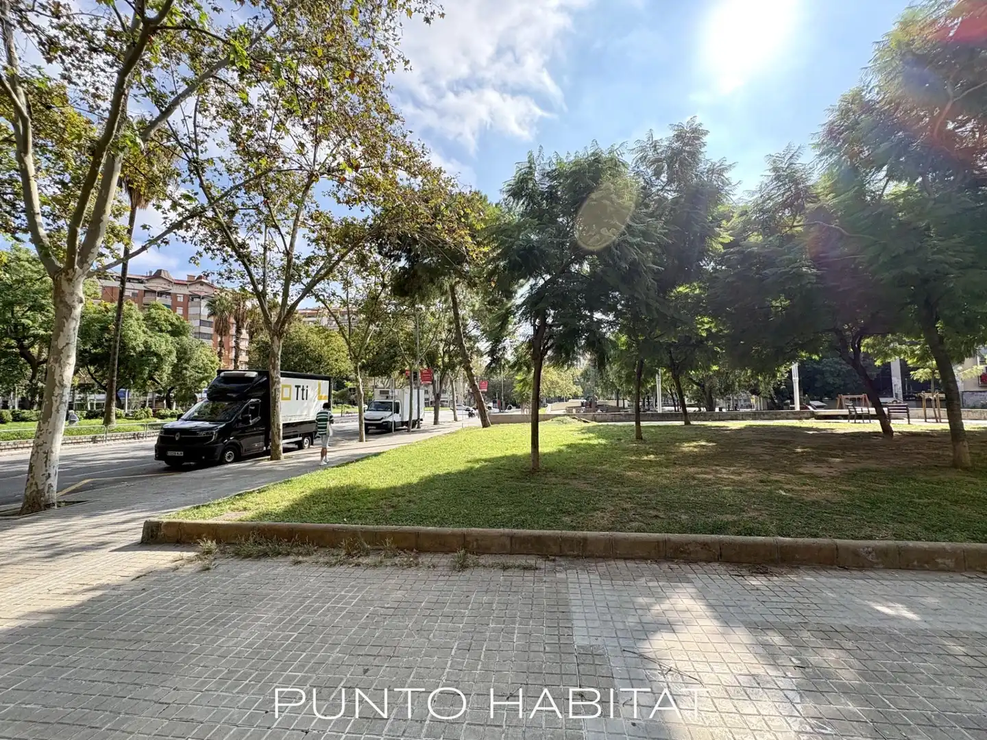 Vista exterior de Pis en venda en Les Corts
