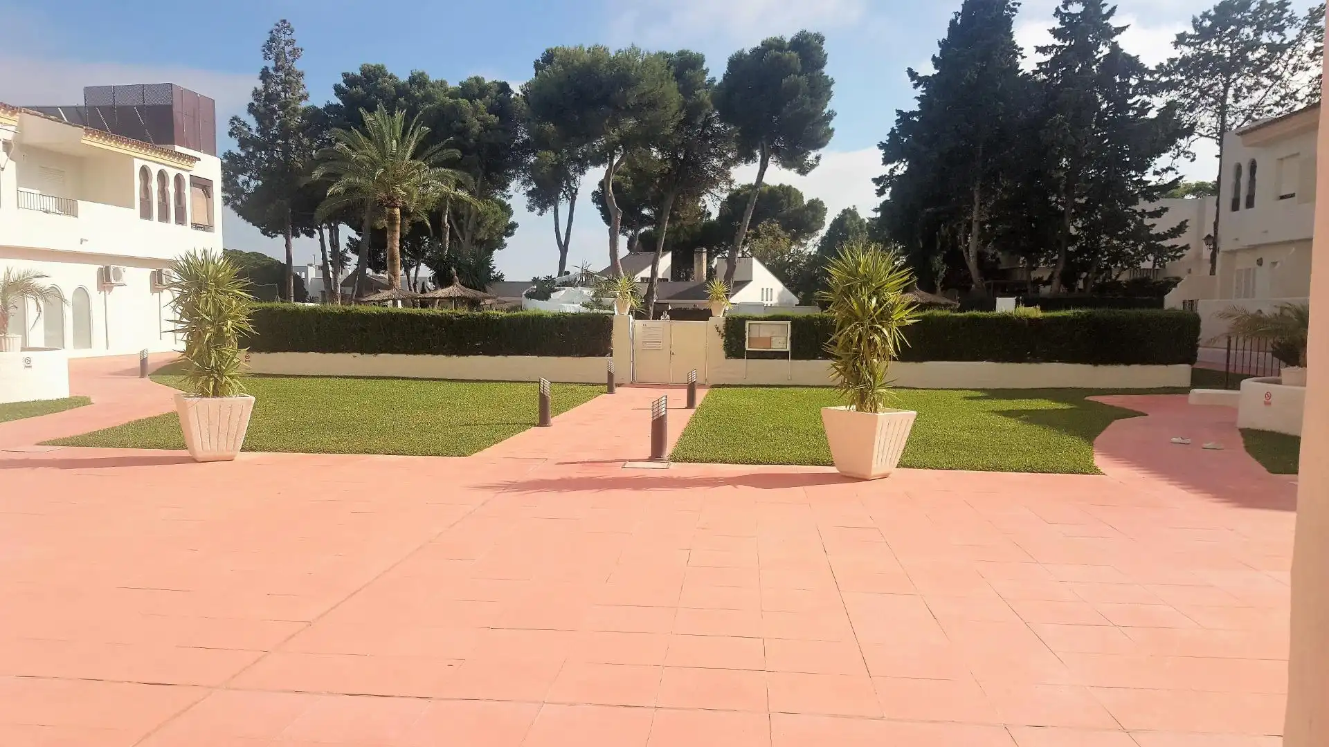 Terrassa de Apartament en venda en El Puerto de Santa María amb Calefacció, Jardí privat i Piscina comunitària