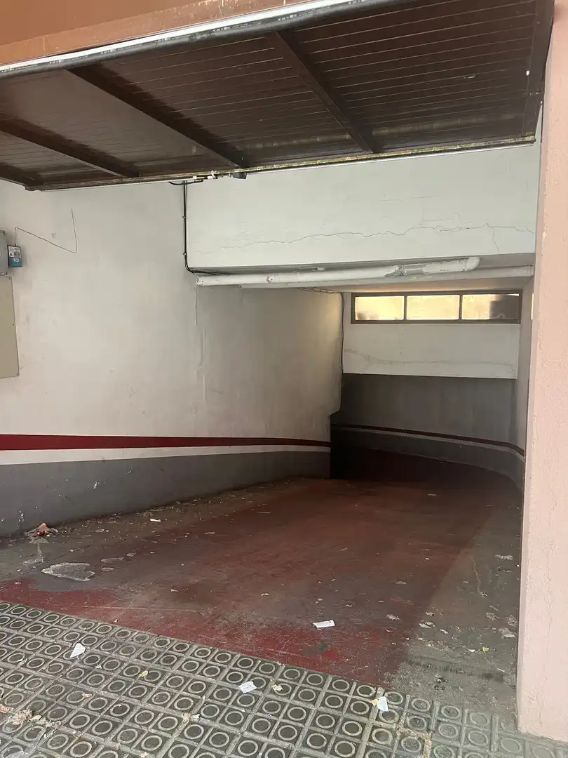 Einzelparkplatz zum Verkauf in Olot, imagen 6