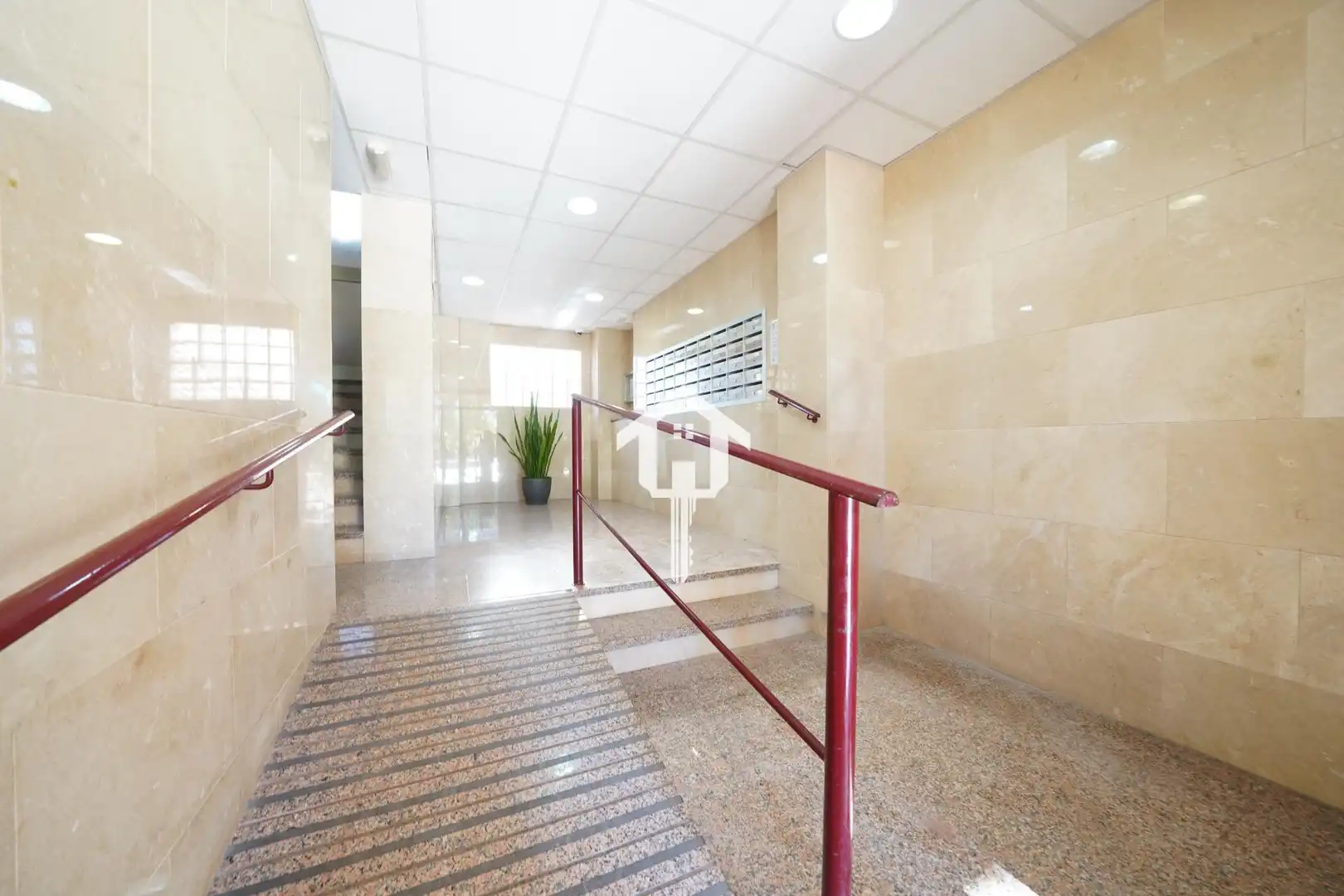 Pis en venda en Alicante / Alacant amb Terrassa, Moblat i Piscina comunitària