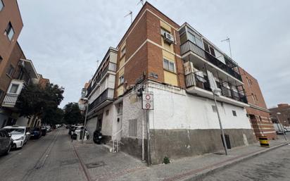 Exterior view of Flat for sale in  Madrid Capital  with Terrace