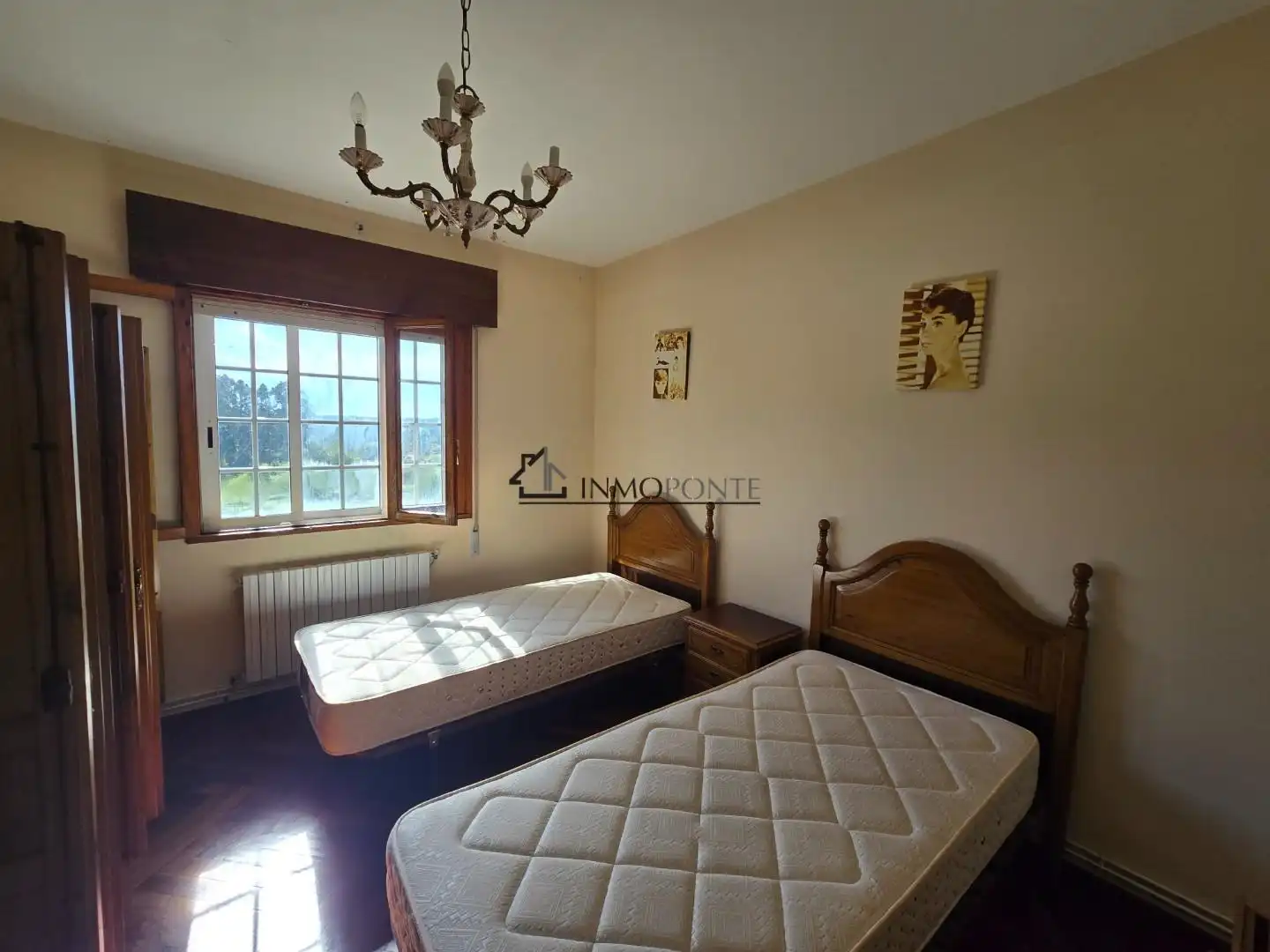 Dormitori de Casa o xalet en venda en Moraña amb Jardí privat