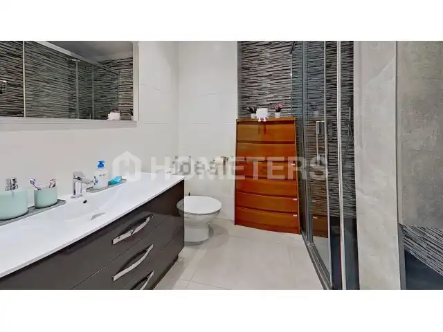 Baño de Piso en venta en Irun  con Calefacción, Amueblado y Horno