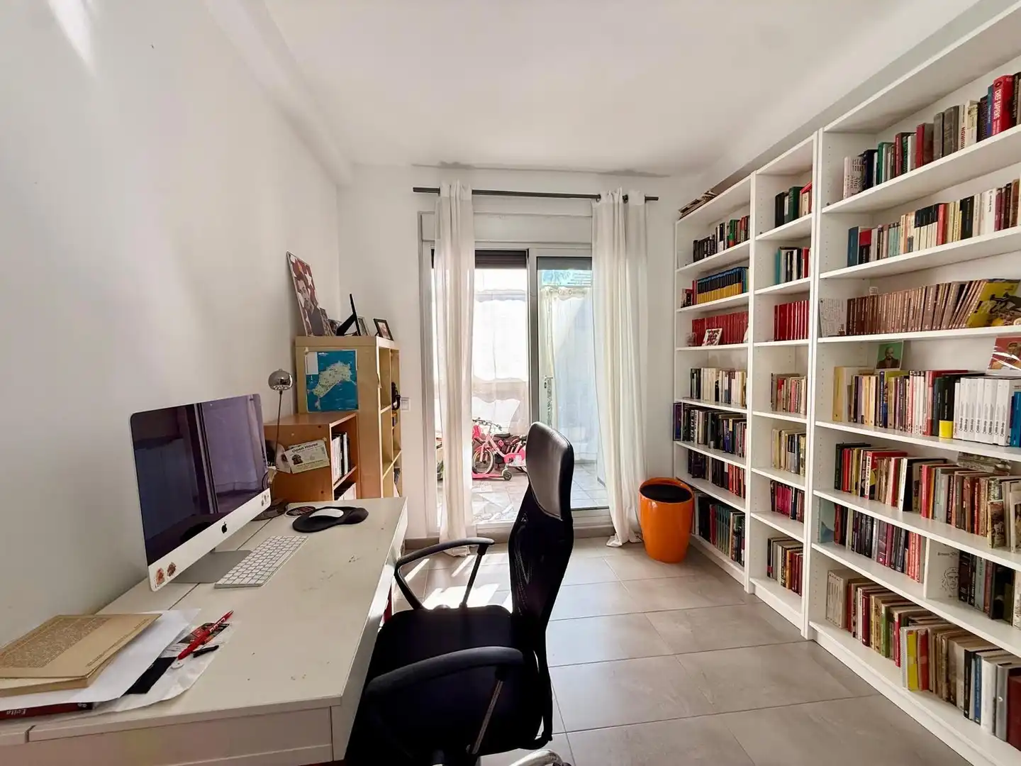Habitación de Dúplex en venta en Almería con Aire acondicionado, Terraza y Trastero