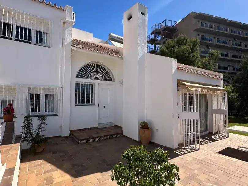 Vista exterior de Casa o xalet en venda en Málaga Capital amb Aire condicionat