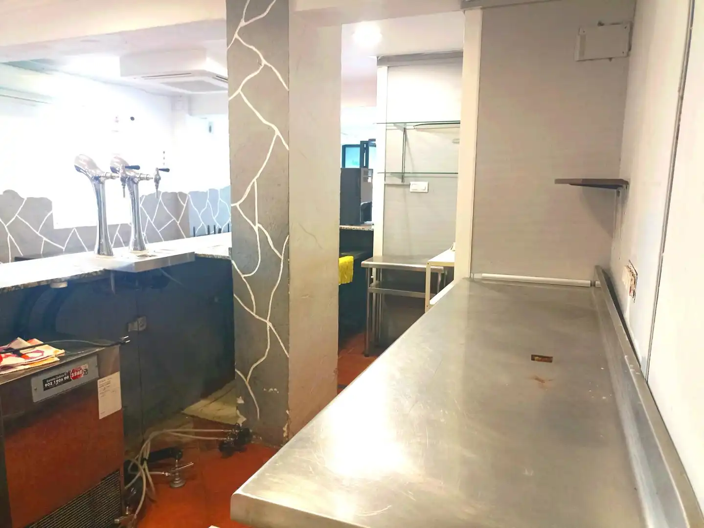 Cocina de Local en traspaso en Quart de Poblet con Aire acondicionado, Amueblado y Alarma
