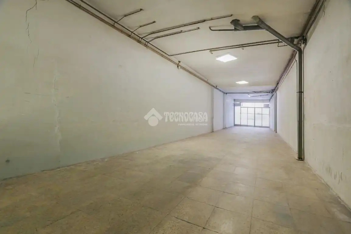 Einfamilien-Reihenhaus zum Verkauf in Terrassa mit Terrasse