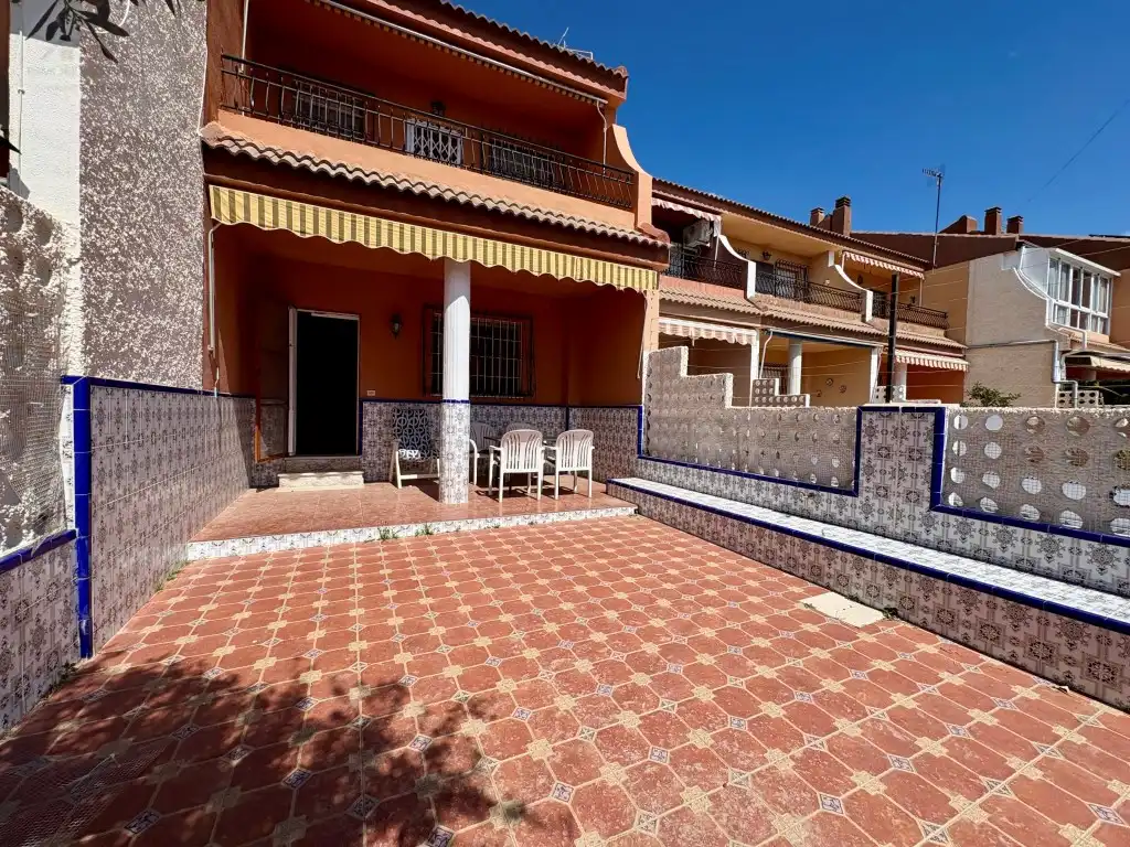 Vista exterior de Dúplex de alquiler en Mazarrón con Terraza, Amueblado y Lavadora