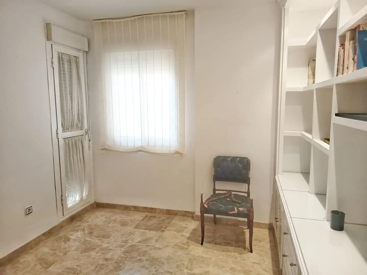 Habitación de Ático en venta en Córdoba con Aire acondicionado, Terraza y Trastero