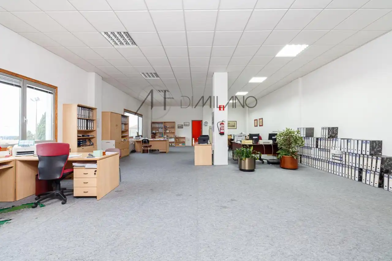 Gewerbefläche zum Verkauf in Centro Urbano, imagen 6