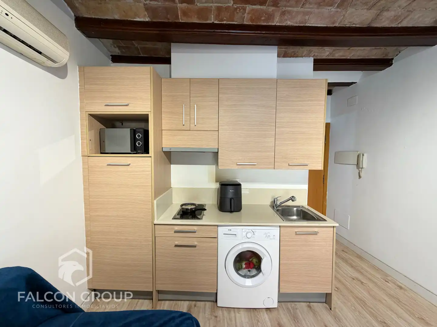 Cocina de Piso en venta en Vilanova i la Geltrú con Amueblado y Balcón