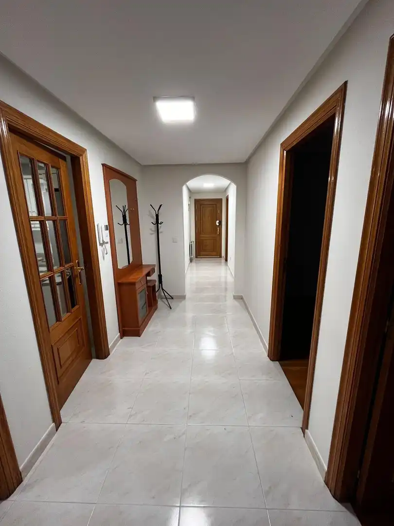 Wohnung zur Miete in Ponferrada mit Heizung und Balkon
