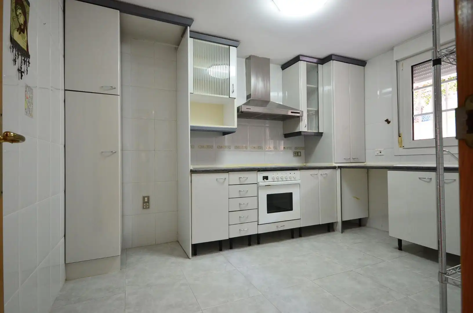 Kitchen of Detached homes for sale in Zaragoza