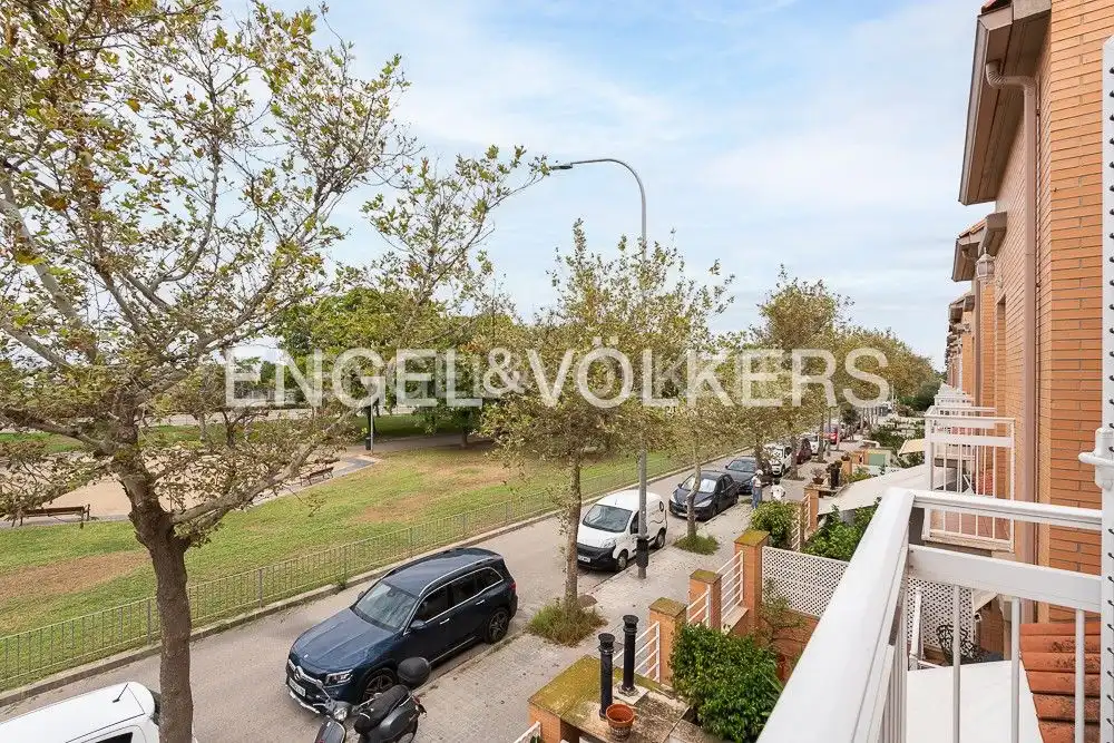 Vista exterior de Casa o chalet en venta en Valencia con Aire acondicionado, Calefacción y Terraza