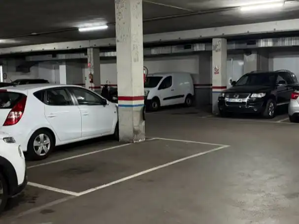 Aparcament de Garatge en venda en La Salut