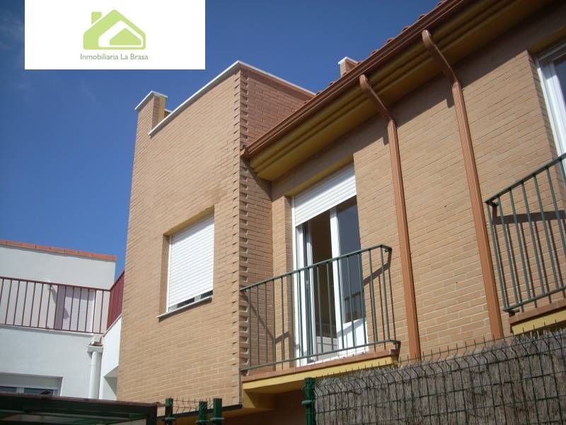 Exterior view of House or chalet for sale in Zamora Capital   with Heating, Terrace and Storage room