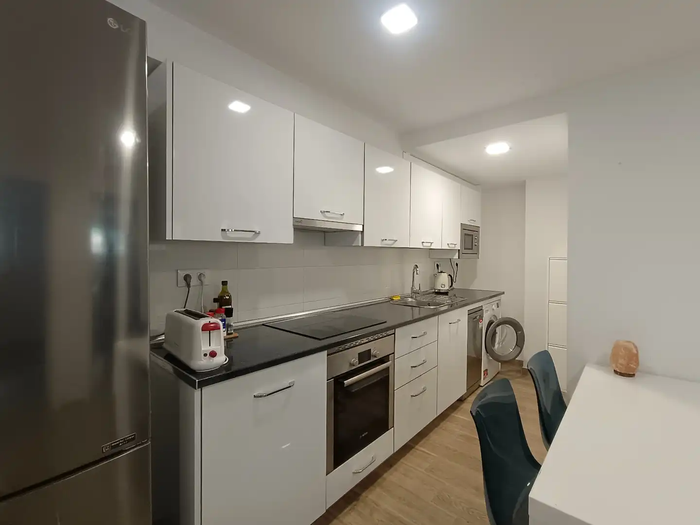 Cuina de Apartament de lloguer en Villanueva de la Cañada amb Calefacció, Forn i Rentadora