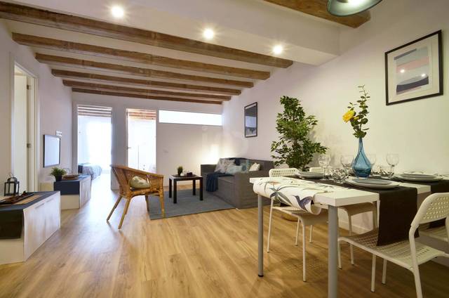 Piso en Venta en  Calle Rambla del raval 49, 49 en El Raval