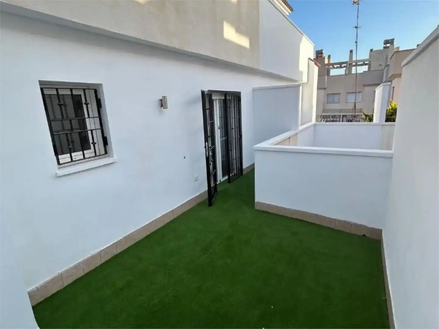 Terrassa de Pis en venda en Pilar de la Horadada amb Aire condicionat, Piscina i Balcó