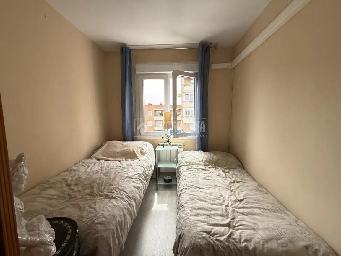 Habitación de Piso en venta en Madrid con Aire acondicionado y Calefacción