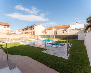 Piscina de Planta baixa en venda en Casarrubuelos amb Aire condicionat, Calefacció i Jardí privat