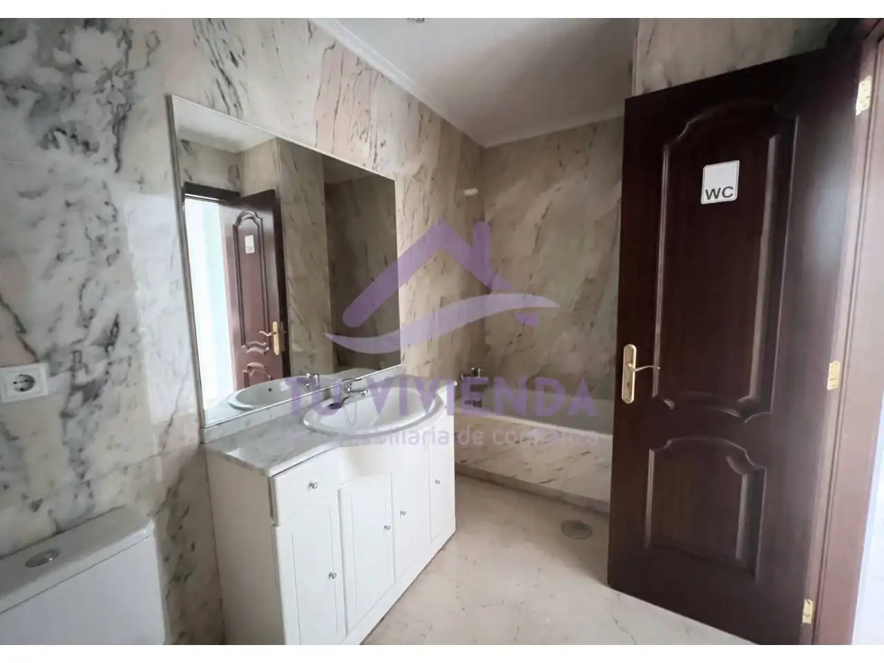 Office space with lift to rent in Calle Santiago 7, imagen 11