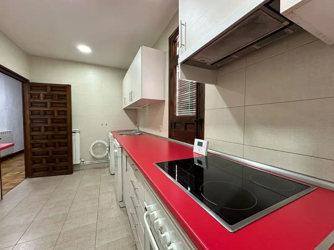 Küche von Wohnung zur Miete in Toledo mit Klimaanlage, Heizung und Terrasse