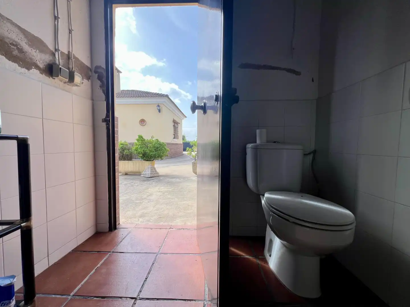 Bathroom of Houses for sale in Córdoba  with Air Conditioner and Swimming Pool