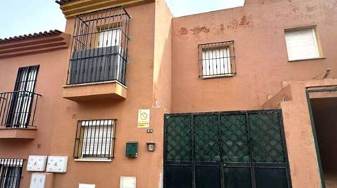 SE VENDE casa adosada OKUPADA en Alcala Algeciras Cádiz, imatge 2
