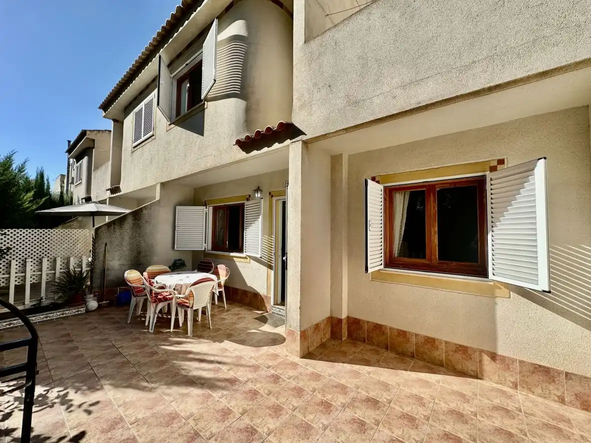 Vista exterior de Casa o chalet en venta en Santa Pola con Calefacción, Terraza y Piscina