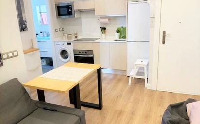 Kitchen of Flat for sale in  Madrid Capital  with Air Conditioner, Furnished and Oven