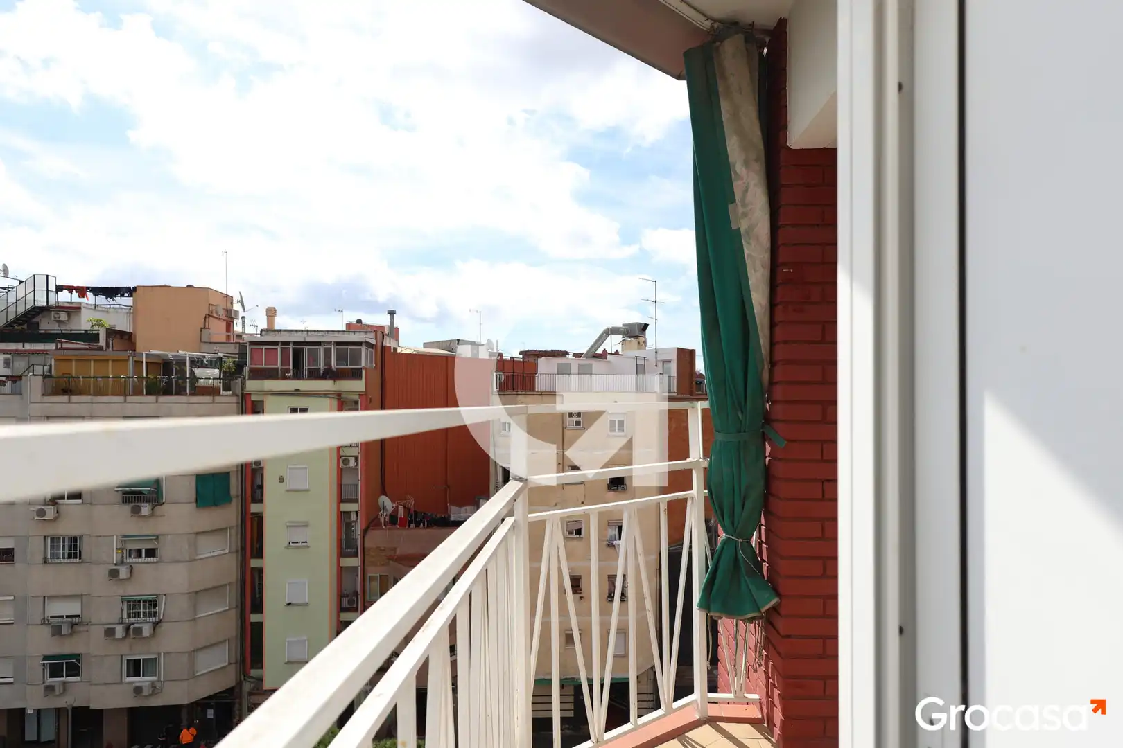Terrassa de Àtic en venda en L'Hospitalet de Llobregat amb Aire condicionat, Terrassa i Forn