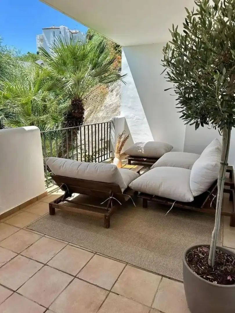 Piso con piscina en alquiler en La Quinta, imagen 37