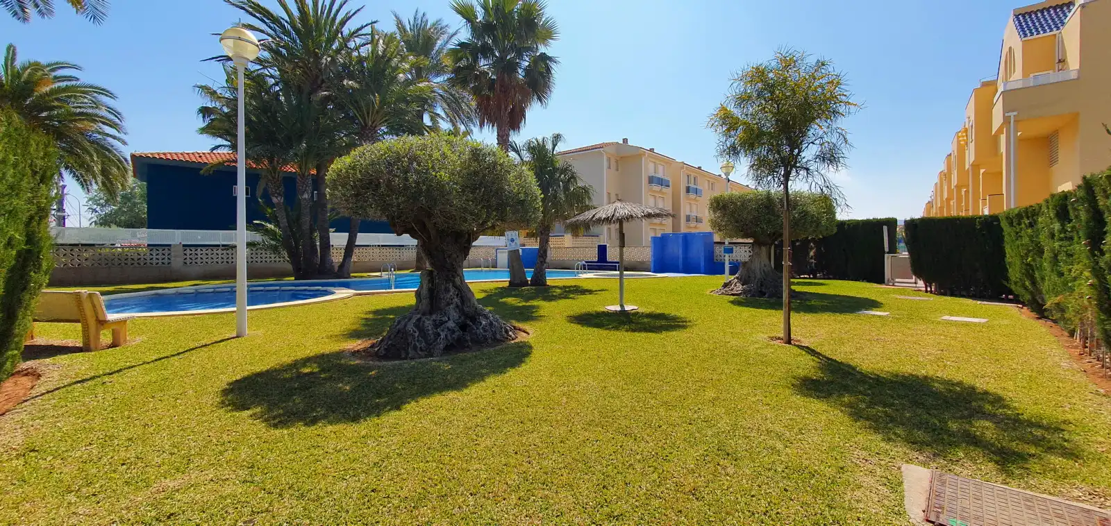 Piscina de Apartamento de alquiler en Dénia con Aire acondicionado, Calefacción y Terraza