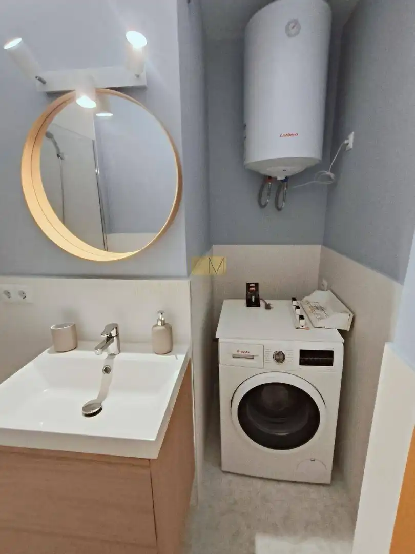 Bathroom of Flat for rent in Vilanova i la Geltrú  with Air Conditioner and Furnished