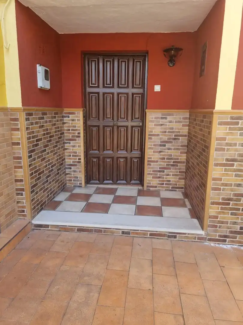 Casa o chalet en venta en La Algaba con Jardín privado