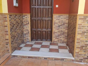 Casa amb jardí en venda a La Algaba