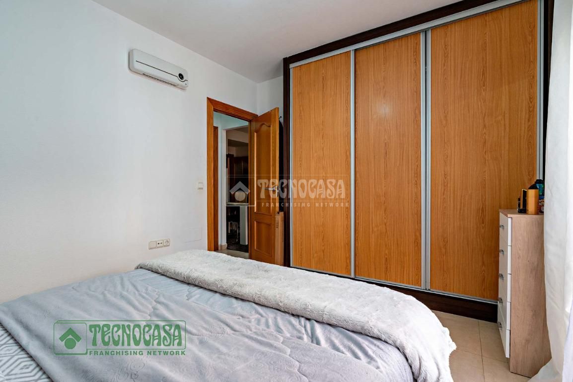 Dormitori de Pis en venda en El Ejido amb Aire condicionat i Balcó