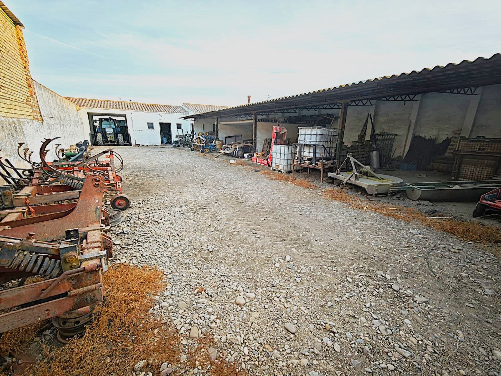 Casa o xalet en venda en Utrera amb Jardí privat i Alarma